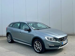Volvo V60 Cross Country AWD Summum 2.4 D4 140кВ