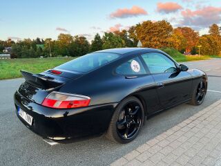 Porsche 911 Carrera 4 3.6 235кВ