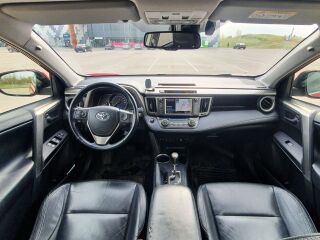 Toyota RAV4 2.0 111kW