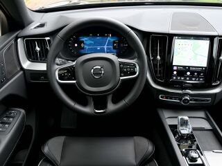 Volvo XC60 AWD H&K ULTIMATE DARK INTELLI SAFE 2.0 T6 Plug-in LONG RANGE 293kW
