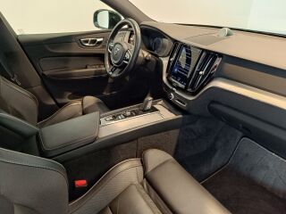 Volvo XC60 AWD R-Design B4 KERS 2.0 145кВ