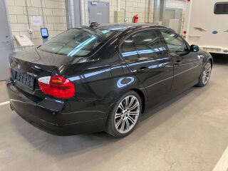 BMW 330 Xi 3.0 190кВ