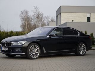 BMW 750 xDrive 4.4 V8 TwinPower Turbo 330кВ