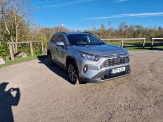 Toyota RAV4 Luxury Plus 2.5 131kW