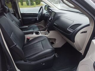 Lancia Voyager 2.8 120кВ