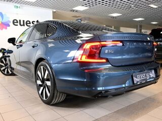 Volvo S90 AWD T8 B&W ULTIMATE DARK XENIUM INTELLI SAFE F 2.0 T8 Plug-in Hybrid Long range 335kW