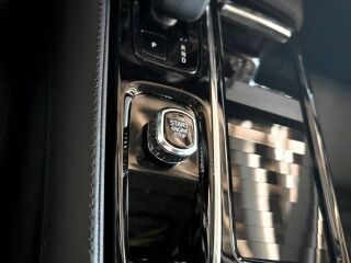 Volvo V90 AWD T6 H&K ULTRA DARK XENIUM INTELLI SAFE PRO 2.0 T6 Long range Plug-in 293kW