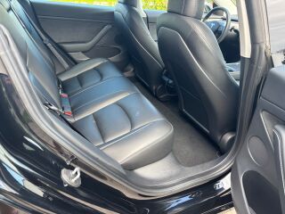 Tesla Model 3 208кВ