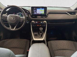 Toyota RAV4 Luxury 2.0 Petrol 129кВ