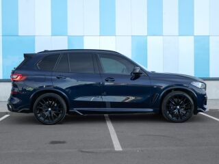BMW X5 xDrive M-Pakett Performance 3.0 210kW