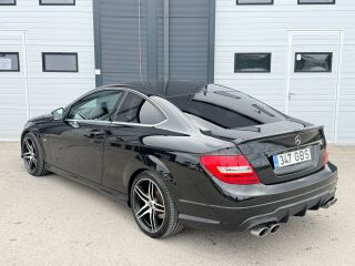Mercedes-Benz C 220 AMG 2.1 R4 125kW