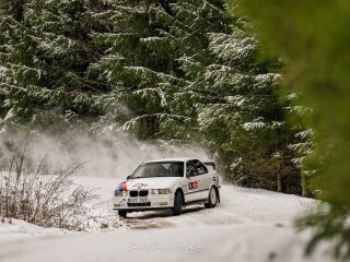 BMW 328 2.8 142kW