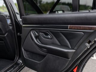 BMW 530 Individual 3.0 170кВ