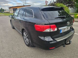 Toyota Avensis Linea Sol 2.2 110kW