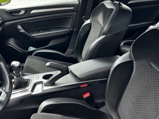 Renault Megane 1.6 84кВ