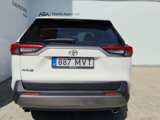 Toyota RAV4 Luxury 129кВ