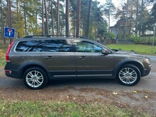 Volvo XC70 2.4 D5 158kW