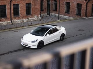 Tesla Model 3 Long Range Dual Motor 366kW
