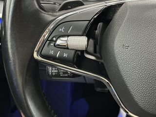Skoda Octavia Combi Ambition 1.5 TSI m-Hybrid 110кВ