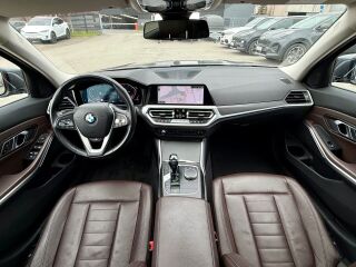 BMW 320 d xDrive Luxury Line 2.0 140kW