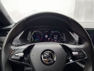 Skoda Octavia vRS iV PHEV 1.4 180кВ