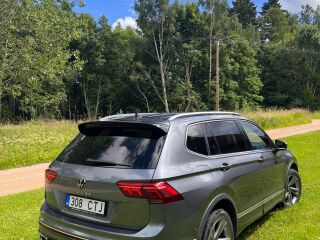 Volkswagen Tiguan Allspace R-Line 1.5 110кВ