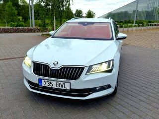 Skoda Superb Combi Elegance N1 2.0 R4 TDI 140kW