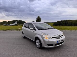 Toyota Corolla Verso 1.6 81кВ