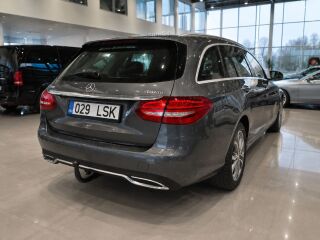Mercedes-Benz C 200 4matic 2.0 135kW