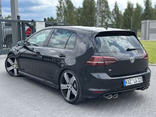 Volkswagen Golf R 4Motion 2.0 221kW