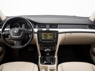 Skoda Superb Combi Elegance 2.0 125kW
