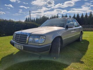 Mercedes-Benz E 300 3.0 83kW