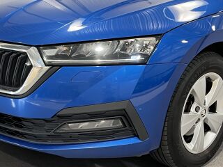 Skoda Octavia Combi Ambition 1.5 TSI m-Hybrid 110кВ