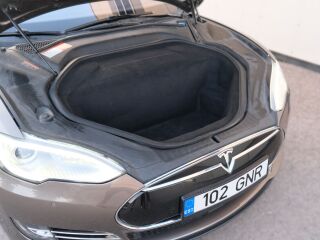 Tesla Model S 85 D 158kW