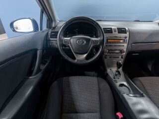 Toyota Avensis Valvematic Linea Sol 1.8 108кВ