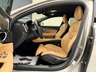 Volvo V90 Inscription Luxury Facelift MY22 2.0 B4 KERS MILD Kerghübriid 145кВ