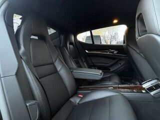 Porsche Panamera Turbo 4.8 V8 368kW