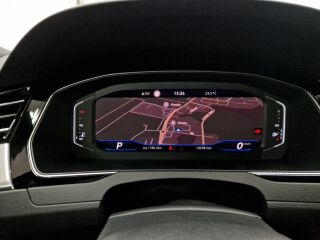 Volkswagen Passat Executive IQ LIGHT Maatriks 2.0 TDI 110kW