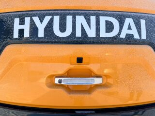Hyundai HX65A METALLROOMIKUGA 450 mm 48kW