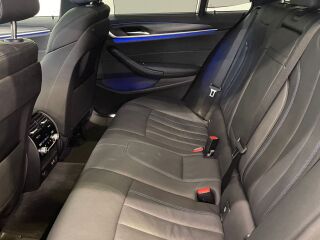 BMW 530 D xDRIVE Touring M-Sportpakett 3.0 210kW