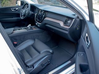 Volvo XC60 AWD e-T8 Ultimate DARK Intelli PRO Xenium Wnt 2.0 T8 Recharge PHEV Long Range 335кВ