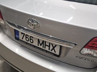 Toyota Avensis 2.0 112кВ