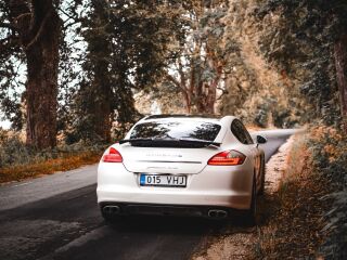 Porsche Panamera 4.8 368kW