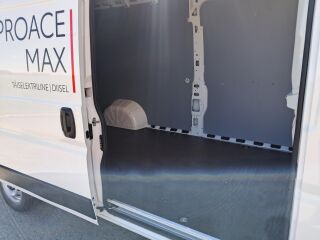 Toyota Proace Max Professional Plus 132kW