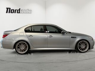 BMW M5 V10 5.0 373кВ