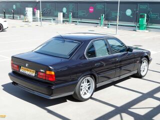 BMW M5 3.8 R6 250кВ
