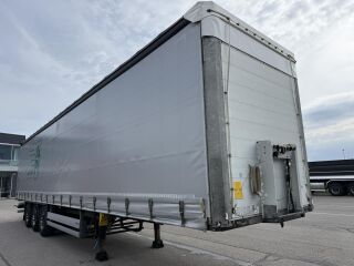 Schmitz Semitrailer Curtainsider Standard