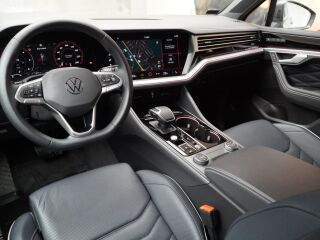 Volkswagen Touareg Elegance 4-Motion 3.0 170кВ