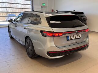 Volkswagen Passat R-Line Signature Black Style 2.0 TDI 142kW