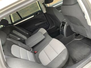 Skoda Superb 4 x 4 2.0 TDI 103кВ
